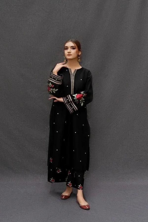 URGE Embroidered Lawn 3-Piece Suit for Women –
