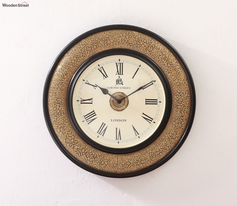 Brado Brass Analog Metal Fitted Wooden Wall Clock